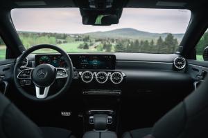 Mercedes-Benz A250 4Matic AMG Line 2019 года  (CA)